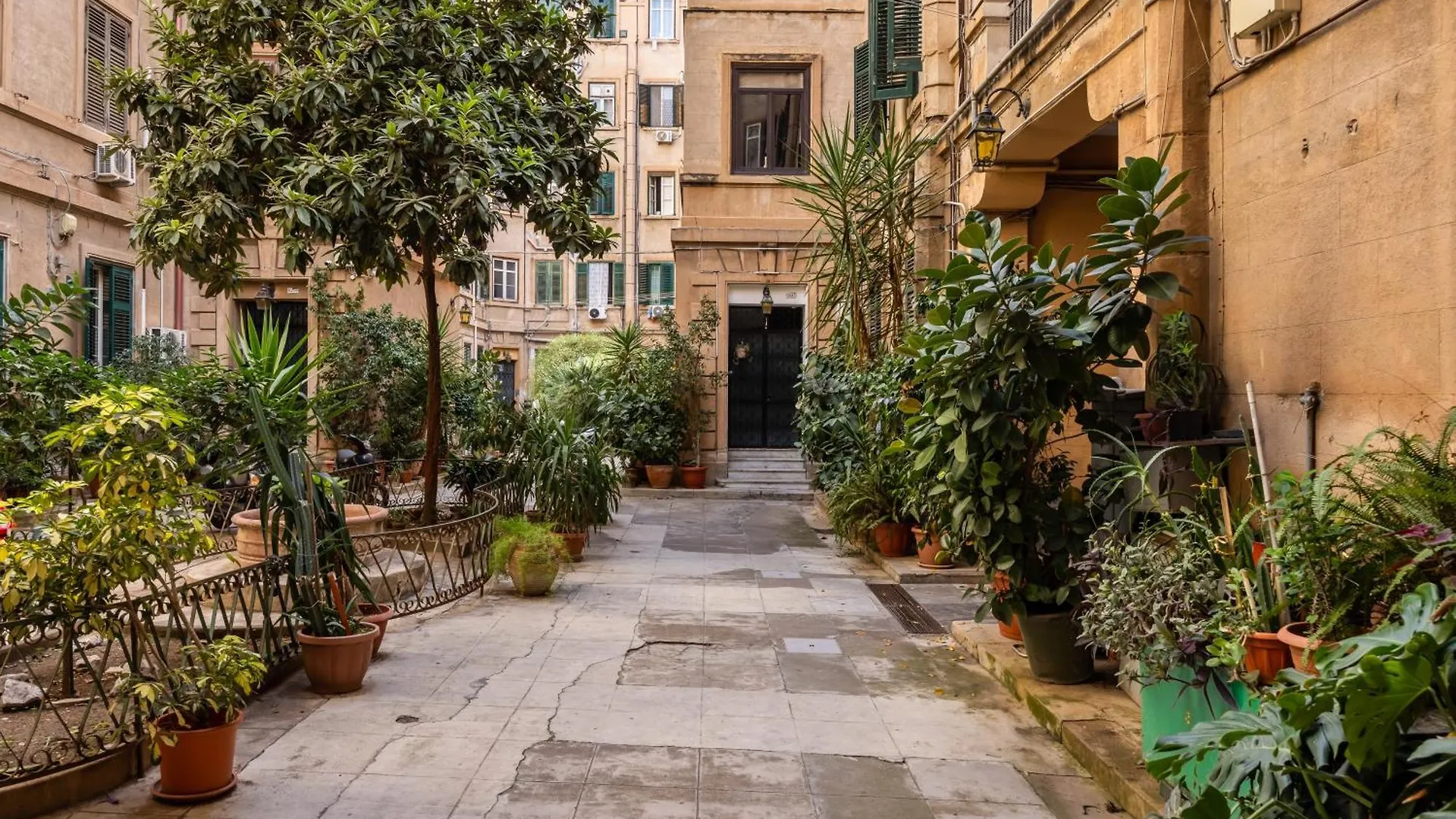 Giachery House Palermo, Vicino La Metro A Due Passi Dal Centro Italy